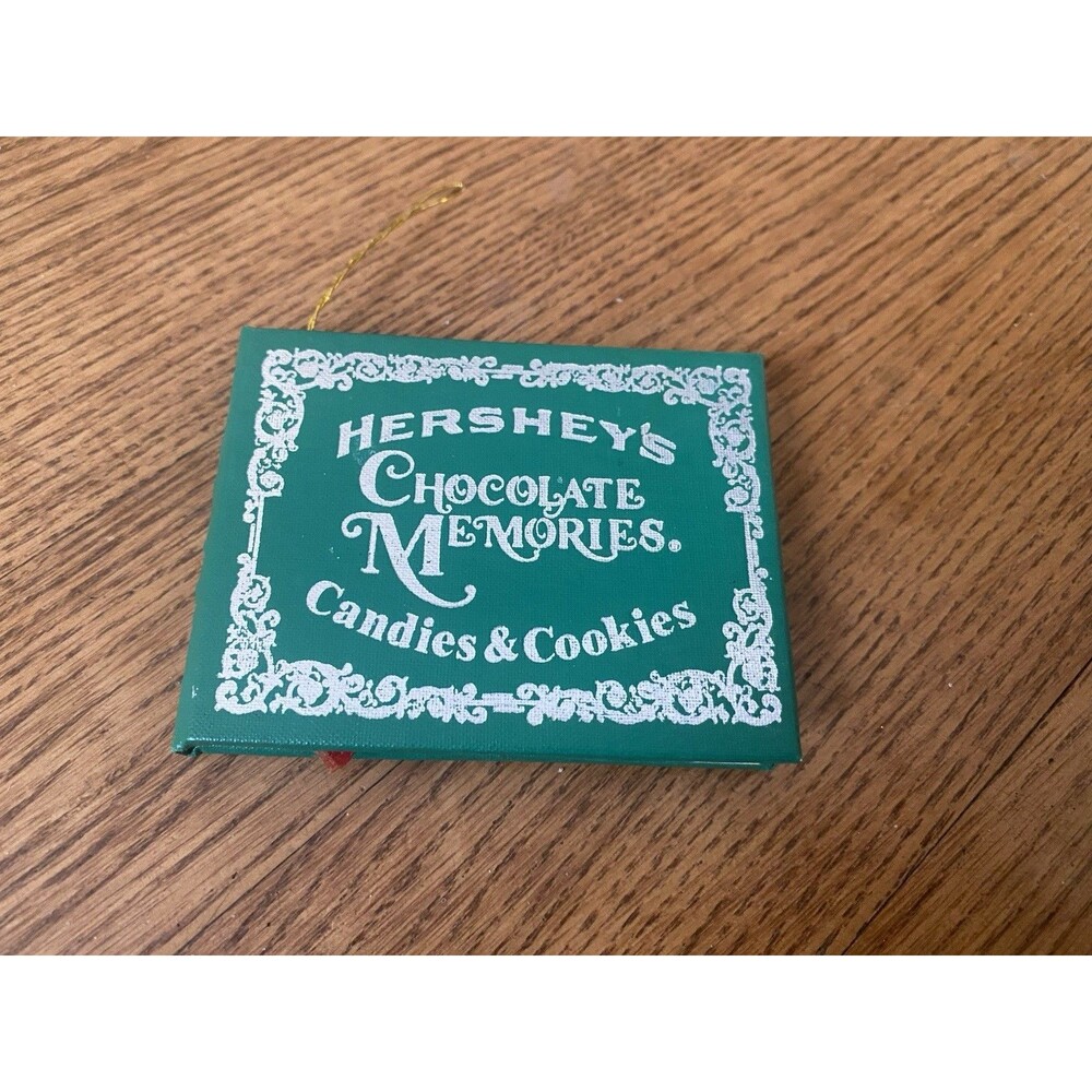 VTG 1983 HERSHEY'S Chocolate memories Ornament Macro Micro Miniature Book Doll
